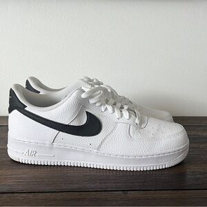Men’s White/Black NIKE AIR FORCE 1